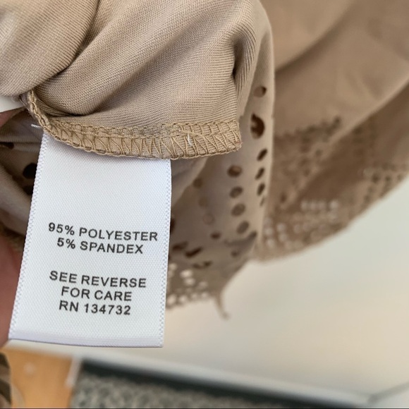 🆕 ALLY & ROB TAN HOLES PATTERNED TOP SIZE - Picture 8 of 8